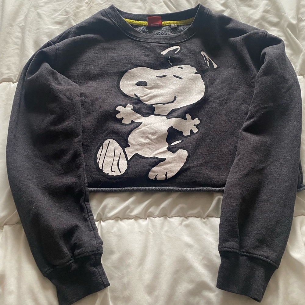 Peanuts Black Sweatshirt with Yellow Neck Trim